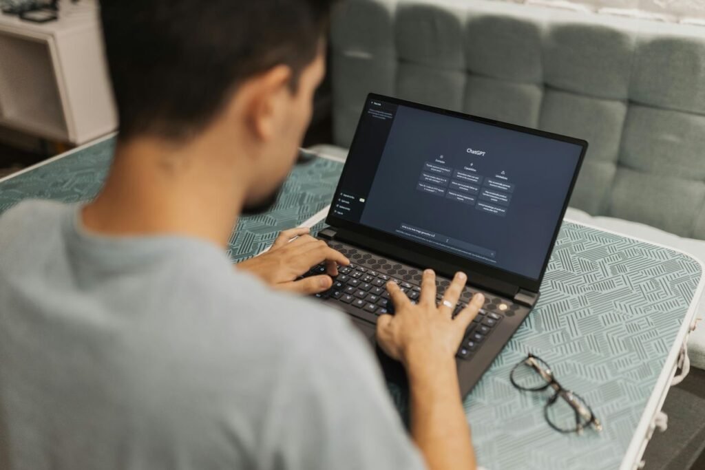 Hva er en AI detektor og hvordan fungerer det